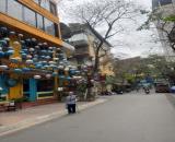 Bán nhà 4 tầng phân lô ngõ đẹp nhất phố Nguyên Hồng  kinh doanh cafe cực đông khách -