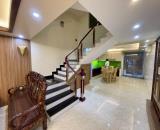 Cho thuê nhà khu phân lô Văn Cao, DT: 90m2, 4 p.ngủ.