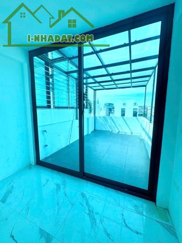 Bán Nhà phố Đàm Quang Trung 30m 6 tầng - THANG MÁY - GARA OTO - FULL NỘI THẤT