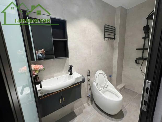 Nhà Trương Định Hoàng Mai – Cách mặt phố 30m – 6 ngủ - lô góc, tặng nội thất, 6,3 tỷ. - 2