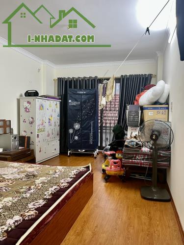 NHÀ ĐẸP 30 M 5TẦNG - TỔ 13 - YÊN NGHĨA HÀ ĐÔNG - VỊ TRÍ ĐẸP - Ở SƯỚNG - ĐẦU TƯ - SINH LỜI - 3