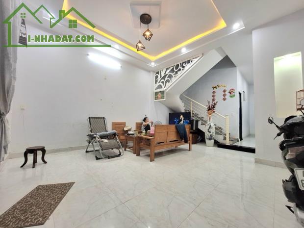 ♪ Nhà gần Kiệt 123 Cù Chính Lan , Chợ, Trường, 82m2, 2 tầng, 3PN, sân rộng, 2.85 tỷ - 1