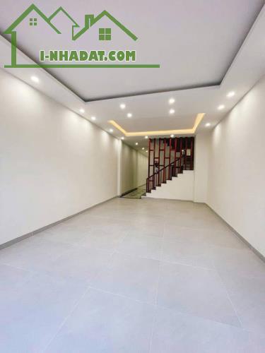 BÁN NHÀ NGỌC THỤY - LONG BIÊN - NHÀ MỚI - THANG MÁY - OTO ĐỖ CỬA - 2