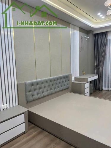 Bán nhà Cổ Linh - Long Biên. Cạnh Phố - Gara Ô tô - Thang Máy - Full Nội Thất. - 4