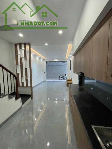 HIẾM - NHÀ ĐẸP LỆ MẬT – 35M 5 TẦNG - LB - DÂN XÂY ĐỘC LẬP - MỚI KOG - LÔ GÓC 2 THOÁNG VĨNH - 4