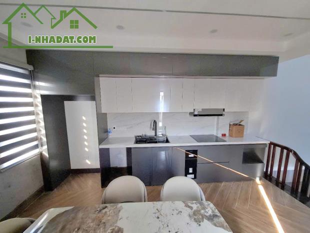 Nhà 6T thang máy Phố Trạm 40m2, lô góc, ôtô cách 20m, 10 tỷ Long Biên - 5