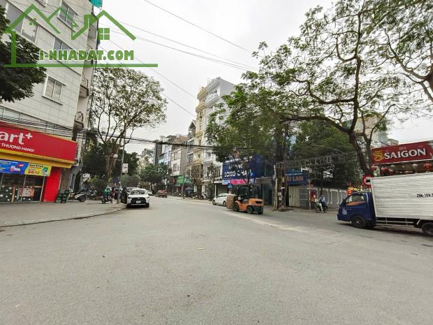 Nhà 6T thang máy Phố Trạm 40m2, lô góc, ôtô cách 20m, 10 tỷ Long Biên