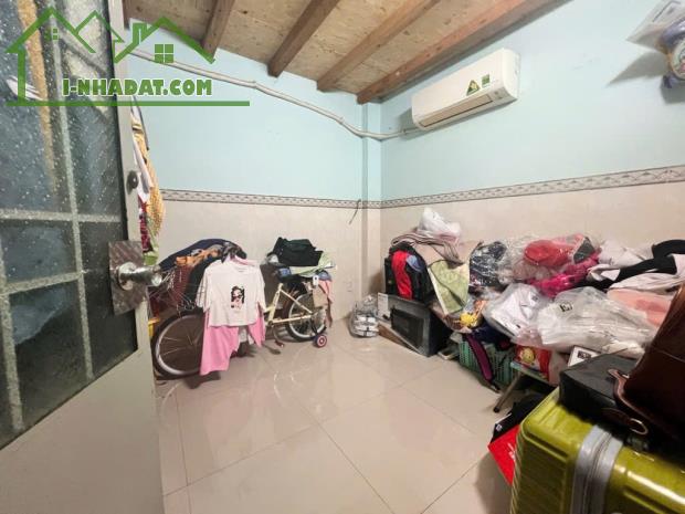 Nhà đẹp giá rẻ đường ô tô ngay cầu vượt Linh Xuân