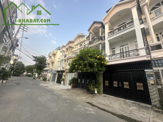 Mặt tiền đường nhựa 10m thông khu sài gòn Mới 4 tầng(4.5x14) 83 Đào Tông Nguyên chỉ 6.5 tỷ
