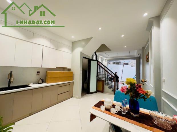 BÁN NHÀ THẠCH BÀN – CẠNH KHU NHÀ Ở QUÂN ĐỘI– TIỆN ÍCH NGẬP TRÀN - 66M2 GIÁ 6,7 TỶ - 3