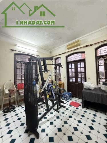 Bán nhà mặt ngõ Hồng tiến, 70m2 lô góc 3 thoáng, dân xây nở hậu - 3