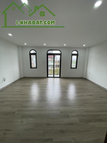 💜BÁN NHÀ PHỐ CỔ LINH 40M2X7T MT 5.4M CHÀO 16.5 TỶ -  Ô TÔ TRÁNH - VIEW VƯỜN HOA - KD ĐỈNH - 2