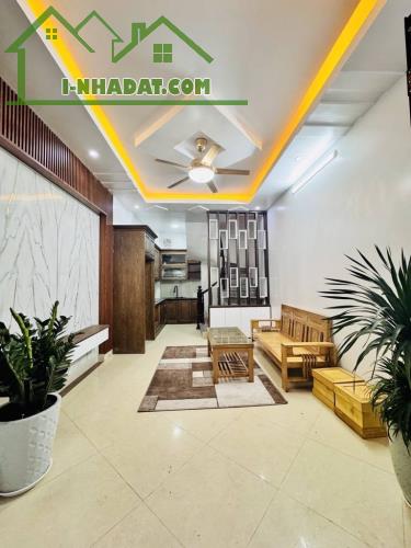 Bán nhà An Dương Vương dân xây 5 tầng cực đẹp mà giá cực tốt - 42m2- 6.8 tỷ