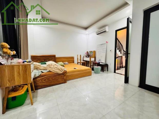 Bán nhà đẹp phố Lạc Long Quân 83m2 4tầng mặt tiền 5.6m 14.99 tỷ Tây Hồ - 3