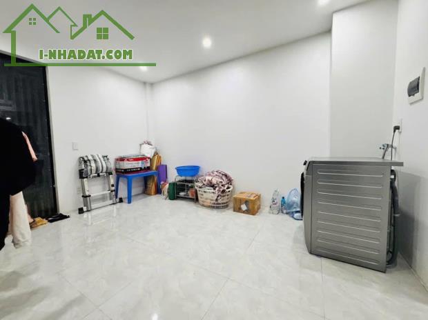 Bán nhà đẹp phố Lạc Long Quân 83m2 4tầng mặt tiền 5.6m 14.99 tỷ Tây Hồ - 4