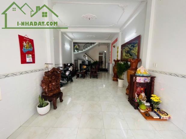 Bán nhà Mặt Tiền Trung Tâm Tân Phú 5x28M. Thu nhập 40triệu/tháng. Chỉ 14.9Tỷ - 1