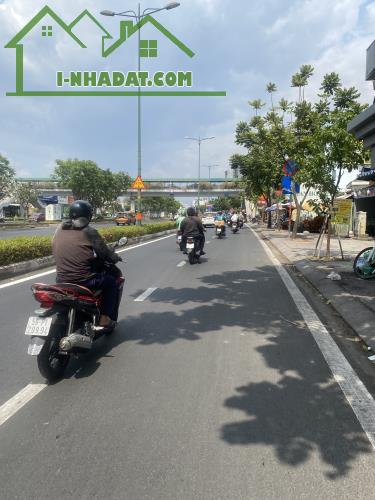 Hàng Hiếm! Nhà Ngang 5M, Sát Gigamall, SHR, Không Lộ Giới, Quy Hoạch - 1
