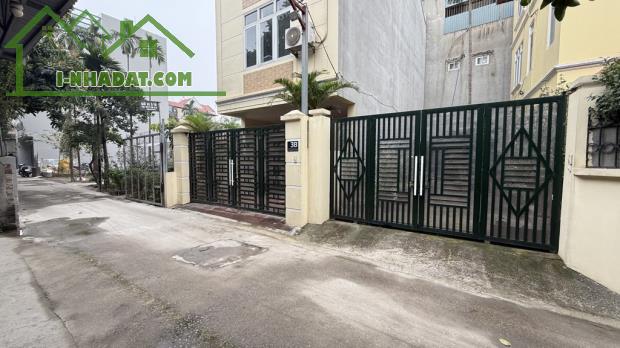Bán đất  An Dương Vương 52m2 - Ô Tô 7 chỗ vào - chỉ hơn 8 tỷ - 2