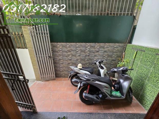 BÁN NHÀ NGÔ GIA NGÕ 48 NGÔ GIA TỰ-LB 50M2 MẶT TIỀN 4M 4 TẦNG .6TY8