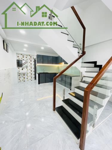 Âu Dương Lân p3Q8, 48m2, chỉ có 5,1 tỷ, 4 tầng, chào 5,1 tỷ