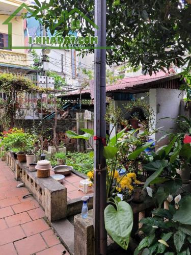 Siêu rẻ - Bán đất tặng nhà cấp 4. Ngõ 95 Vũ Xuân Thiều, diện tích 73m2 giá 4,x tỷ - 1