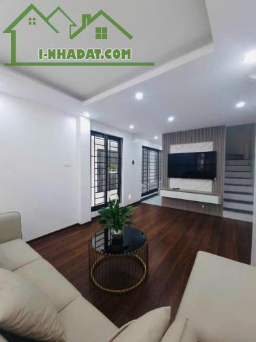 Cực phẩm Ngọc Lâm, 6 tầng, lô góc, ngõ ô tô thông, thang máy, đủ nội thất, giá 8 tỷ hơn - 4