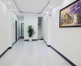 Cực phẩm Ngọc Lâm, 6 tầng, lô góc, ngõ ô tô thông, thang máy, đủ nội thất, giá 8 tỷ hơn