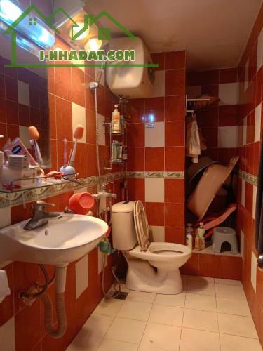 Bán 100m2 căn hộ chung cư khu vực Mỹ Đình - Nguyễn Cơ Thạch , gá 4,9 tỷ