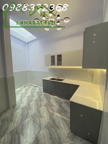 TL2- NHÀ TỈNH LỘ 10-XE HƠI NGỦ TRONG NHÀ- 112M2 CHỈ 6.1 TỶ- 3 TẦNG ĐÚC KIÊN CỐ - NHÀ MỚI - 3