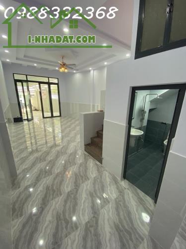TL2- NHÀ TỈNH LỘ 10-XE HƠI NGỦ TRONG NHÀ- 112M2 CHỈ 6.1 TỶ- 3 TẦNG ĐÚC KIÊN CỐ - NHÀ MỚI