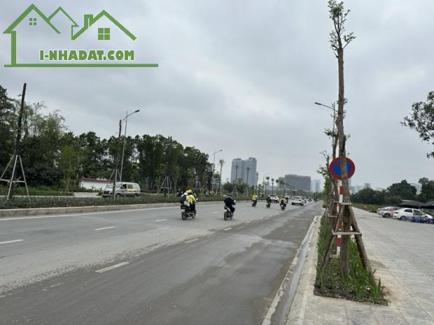 BÁN NHÀ TRUNG VĂN-THANG MÁY-OTO TRÁNH ĐỖ 10m-DÂN XÂY-CÔNG NĂNG HIỆN ĐẠI-GIÁ RẺ