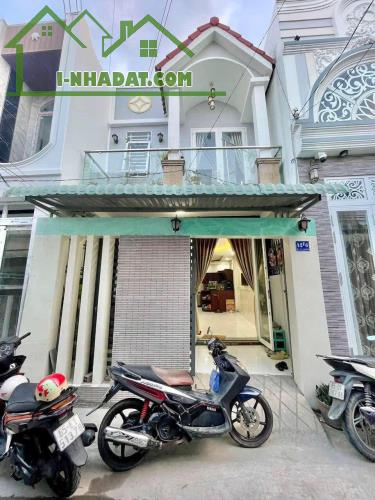 BÁN NHÀ 1T1L đúc, TRỤC CHÍNH, 2MT HẺM (trước-sau), HẺM thông thuận tiện