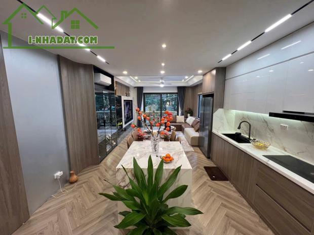 1 Căn duy nhất mặt ngõ thông ô tô – 5 tầng Việt Hưng, 30m; nhỉnh 4 tỷ - 1