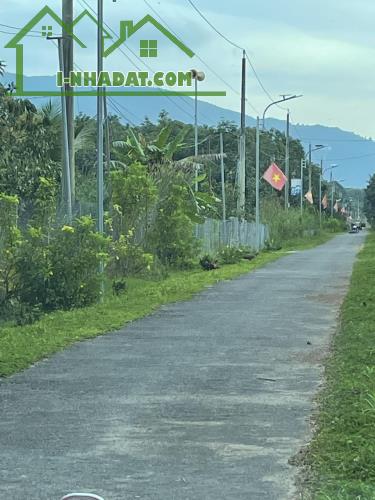 Đất đẹp- giá tốt Chính chủ cần bán nhanh lô đất mặt tiền vị trí tại huyện Xuân Lộc, tỉnh - 2