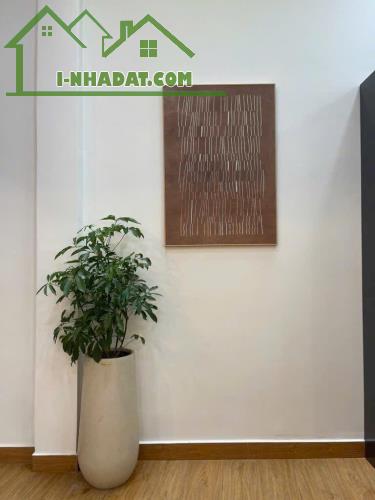 Chủ bị ngân hàng dí tới bến chỉ còn nhỉnh 6 tỷ, hẻm xe hơi 80m2, ngang 6m - 1