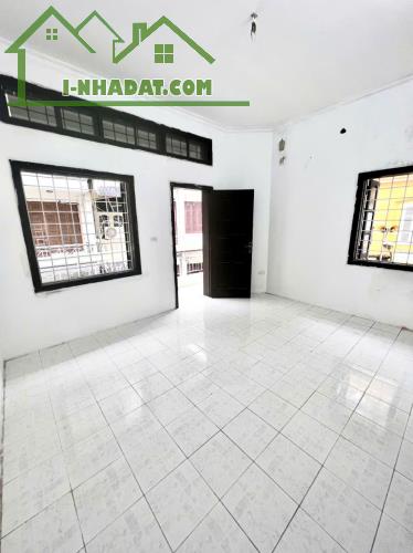 Cho thuê nhà ngõ Kinh Doanh 109 Trường Chinh, 4 tầng x 50m2, 5 PN, 18.5tr - 4