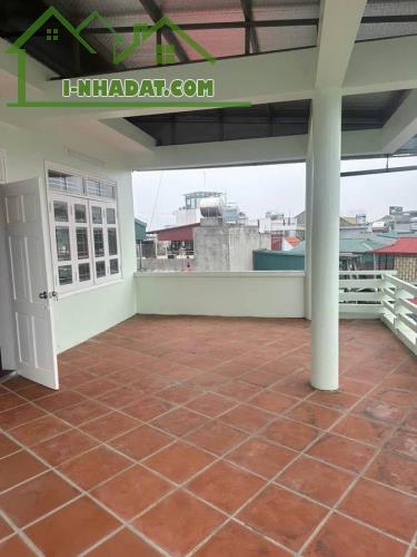 BÁN NHÀ PHỐ NGỌC THỤY - VIEW SÔNG - MẶT TIỀN RỘNG - KINH DOANH ĐỈNH
Ngọc Thụy, Long - 3