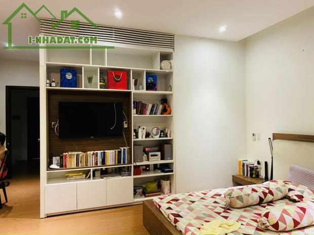 NHÀ PHỐ KHU BÊN SÔNG THỦ ĐỨC - 184M2 (7.3 X 25M X 3 TẦNG) - gần GIGAMALL PHẠM VĂN ĐỒNG  👉 - 2