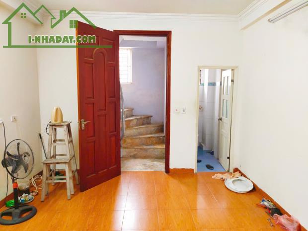 Phòng trọ khép kín đầy đủ tiện nghi cho nữ thuê tại ngõ 62 Nguyễn Chí Thanh, Đống Đa - 1