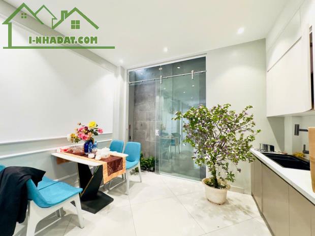 DƯƠNG VĂN BÉ- MINH KHAI- HÀNG XÓM TIMES CITY-43M2x5 T 6 NGỦ, Ô CHỜ THANG MÁY, NHỈNH 8 TỶ - 3