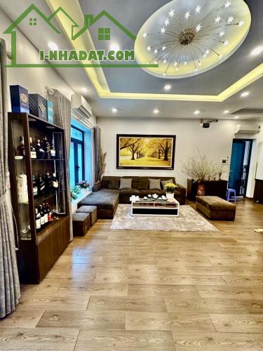 💥💥💥BÁN NHÀ THẠCH BÀN- Ô TÔ 7 CHỖ ĐỖ CỬA- NHÀ ĐẸP Ở LUÔN - FULL NỘI THẤT - 151M- 17.2 TỶ - 1