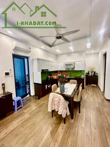 💥💥💥BÁN NHÀ THẠCH BÀN- Ô TÔ 7 CHỖ ĐỖ CỬA- NHÀ ĐẸP Ở LUÔN - FULL NỘI THẤT - 151M- 17.2 TỶ - 2