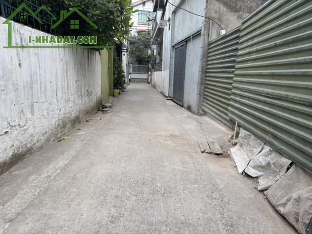 Cần bán gấp lô đất 60m2 nằm tại tổ 14 Thạch Bàn, ngõ morning vào, cách 20m ra đường to - 2