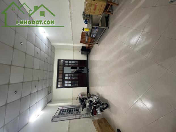 Bán nhà MT đối diện kcn Tân Bình-ngang 5.8m-4PN-nở hậu-nhà mới-kinh doanh tốt - 2