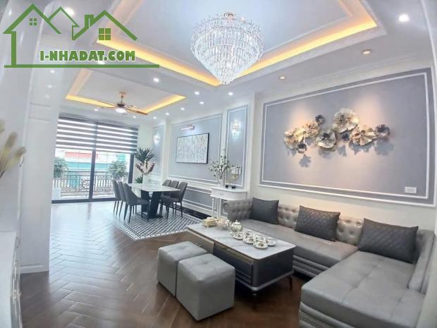 DUY NHẤT 1 hoa hậu, 7T, THANG MÁY, gara ô tô, LÔ GÓC, 10.99 tỷ, 40.2m, Ngọc Hà, Ba Đình - 1