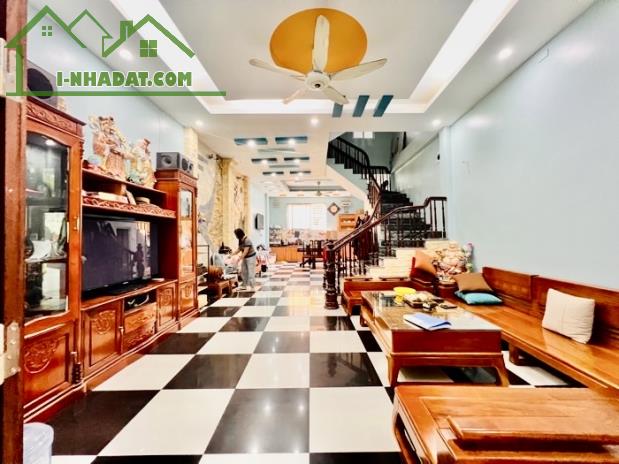Bán Nhà Tư Đình 85m2-hơn 15 tỷ-5 Tầng-Mt 5.5m-PHÂN LÔ QUÂN ĐỘI-Ô TÔ-FULL NỘI THẤT-DÂN XÂY