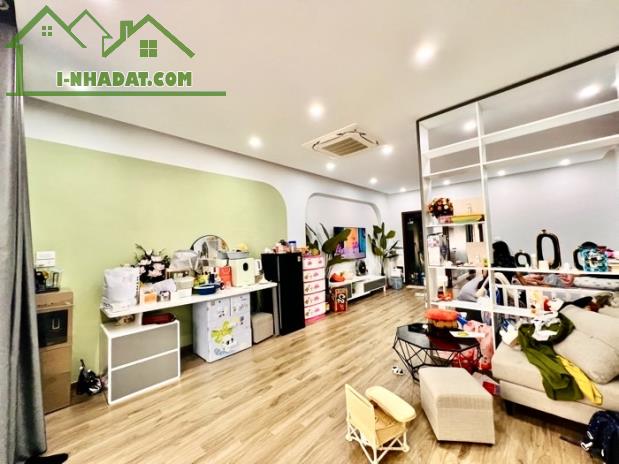 Bán Nhà Tư Đình 85m2-hơn 15 tỷ-5 Tầng-Mt 5.5m-PHÂN LÔ QUÂN ĐỘI-Ô TÔ-FULL NỘI THẤT-DÂN XÂY - 1