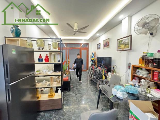 SIÊU PHẨM LÔ GÓC BA ĐÌNH - 2 NHÀ ĐẸP NHƯ MƠ - NGÕ THÔNG KIM MÃ - 2