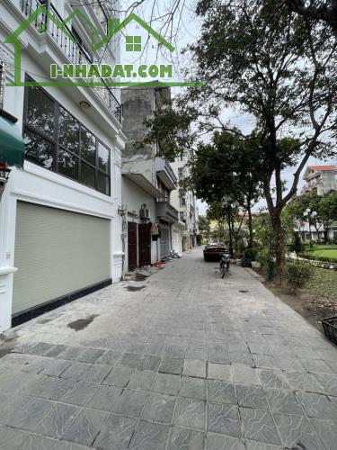 Bán Nhà  Cổ Linh 43m2 7T MT 5.4  giã nhỉnh 16tỷ Thang máy Đường Bàn cờ ô tô tránh - 3