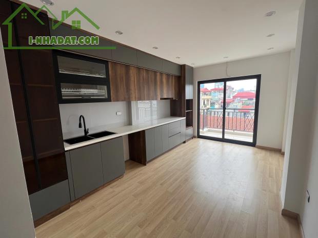 BÁN NHÀ ĐÀO TẤN🔥 40M2 x 7T🔥MT 3.5M🔥 THANG MÁY🔥 KINH DOANH TỐT🔥 GẦN PHỐ🔥 - 2